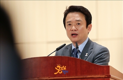기우회에서 발언하는 남경필 지사