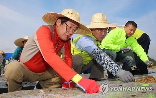 홍준표 "적기 영농 지원"