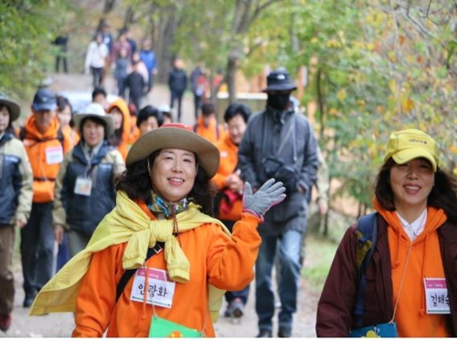 "힐링로드 걸어보세요"…변산국립공원 20일 걷기대회 - 1