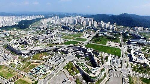 정부세종청사를 비롯한 세종시 신도시 전경 [연합뉴스 자료사진]