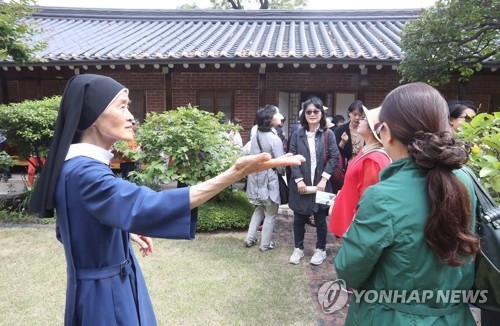 '금남의 집' 성가수녀원 일시 개방
