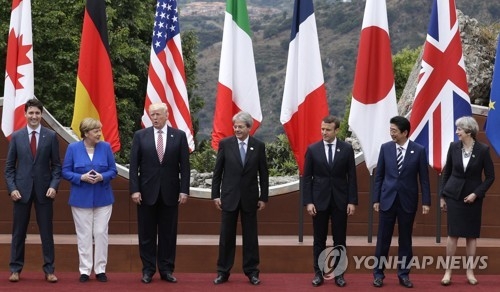 G7 정상회의에 참석한 회원국 정상들