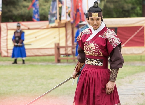 연산군과 중종이 연적이었다?…로맨스 팩션 사극 '7일의 왕비' - 4
