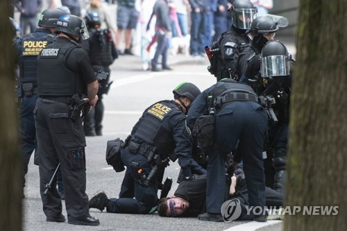 포틀랜드 시위 연행