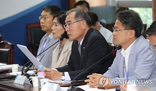 국정委 "휴대전화 기본료 폐지 미래부와 공감" - 1