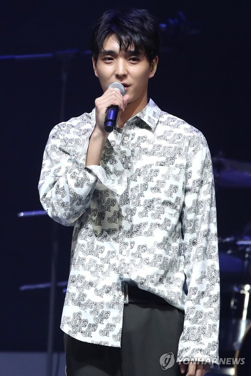 '체조요정' 손연재-FT아일랜드 최종훈, 열애설 휩싸여 - 2