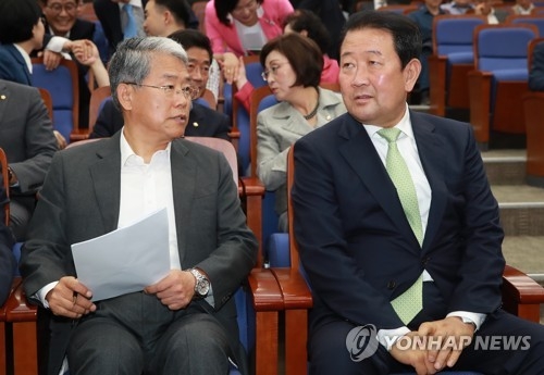 국민의당, 康 임명에 방미동행 불참 검토…"발목잡기는 안해" - 1