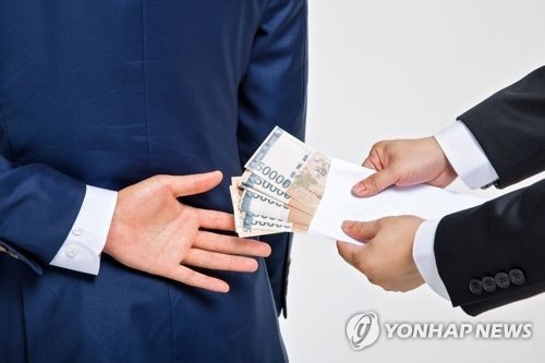 검찰, 수주 대가 뒷돈 혐의 광주시 전 자문관에 징역 7년 구형 - 1