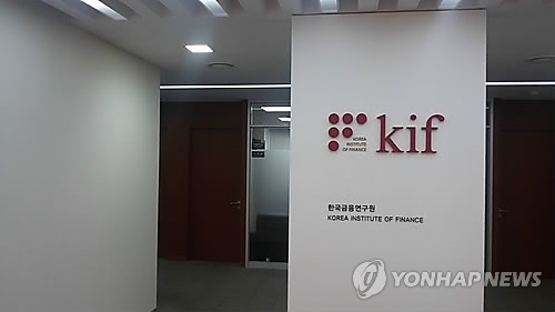 상장사 이익잉여금 655조, 10년새 3배…"투자 유인책 필요" - 2