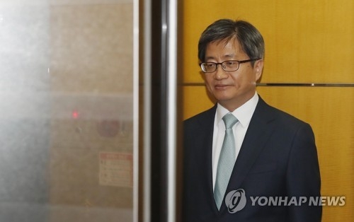 한국당 '김명수 부결' 총력전…"與, 일일이 전화 걸어 정치공작" - 2