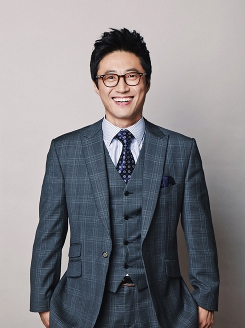 그림 그리는 박신양…SBS 예능 '내 방 안내서' 출연 - 1