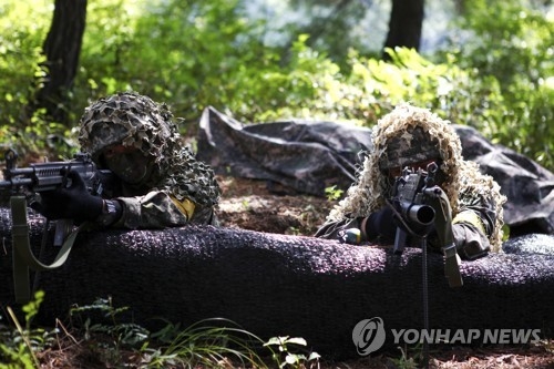 동해안 침투 어림없다-훈련하는 육군 23사단 장병들