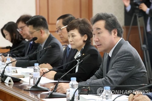 도시재생특별위원회에서 발언하는 이낙연 총리