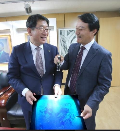 중진공 임채운 이사장 한교홀로그램 방문