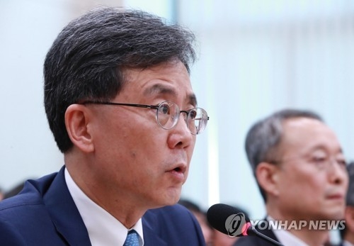 김현종 본부장, 한미 FTA 질의 답변