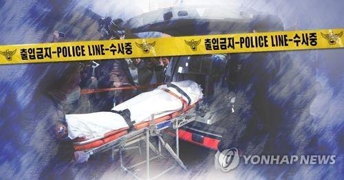 80대 운전 무보험 삼륜차, 승합차 들이받아 2명 사상 - 1