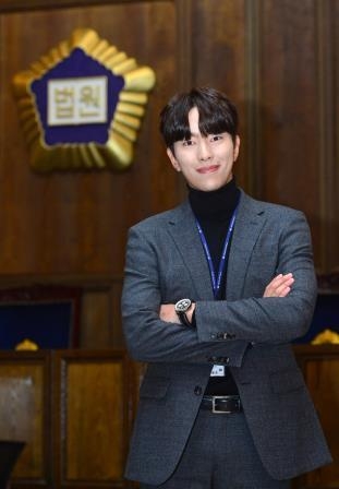 배우 윤현민