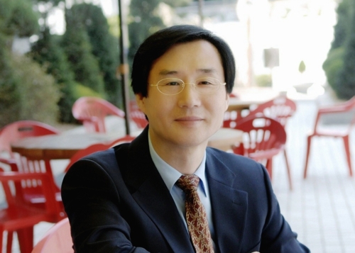 김욱동 교수