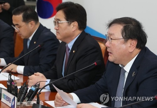 김태년 "2월 취업자증가수 감소, 최저임금 탓하는것은 진실왜곡"0