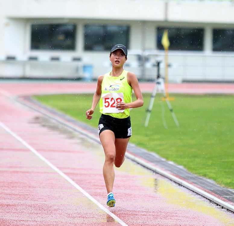 김도연, 빗속 질주