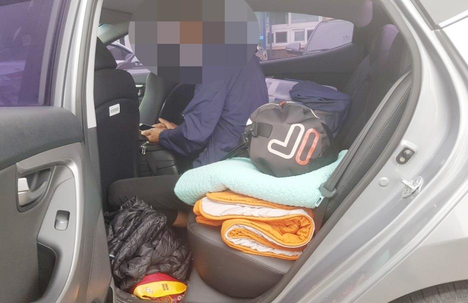 무사증 중국인 숨었던 차 뒷좌석