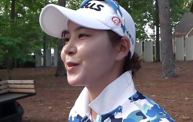 US여자오픈서 인터뷰하는 김지현