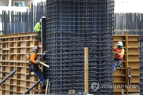 美 지난주 실업수당 21만4천 건…1만7천 건 감소 - 1