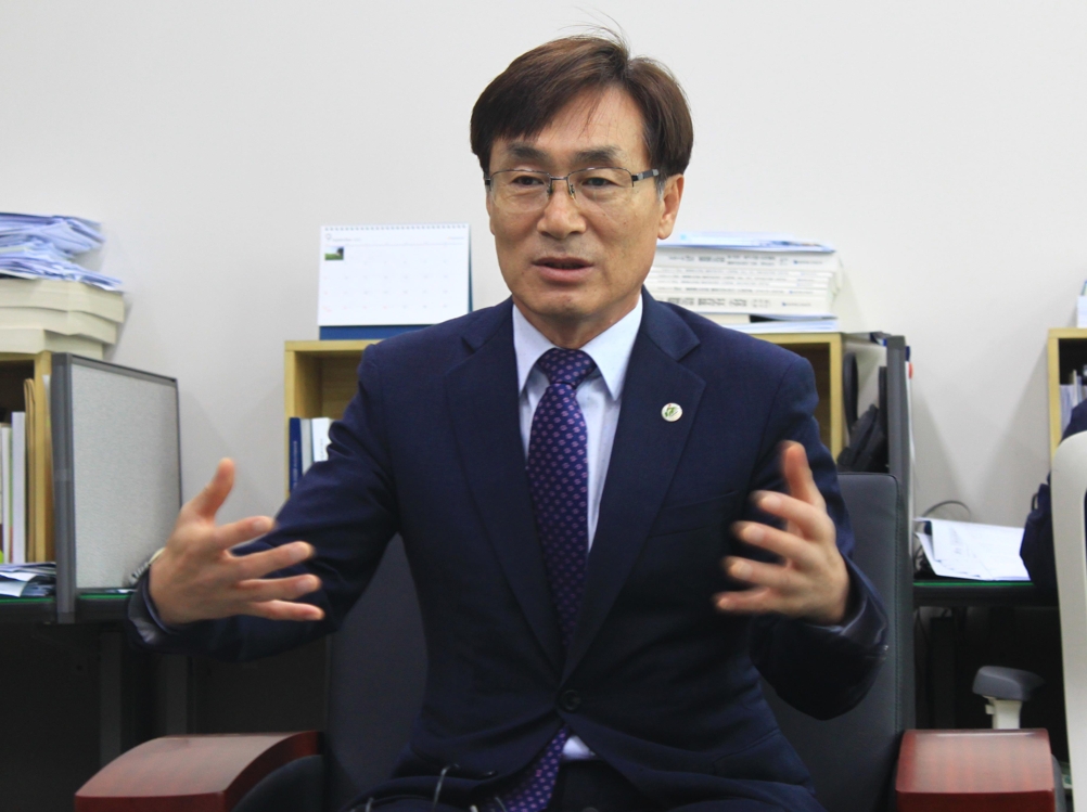 방북 결과 설명하는 이장섭 충북도 정무부지사