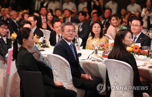 재프랑스 교민들과 함께한 문 대통령