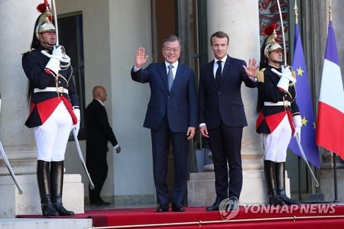 엘리제궁 도착한 문 대통령