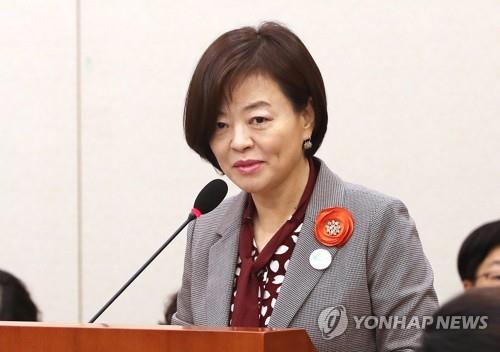 진선미 여성가족부 장관