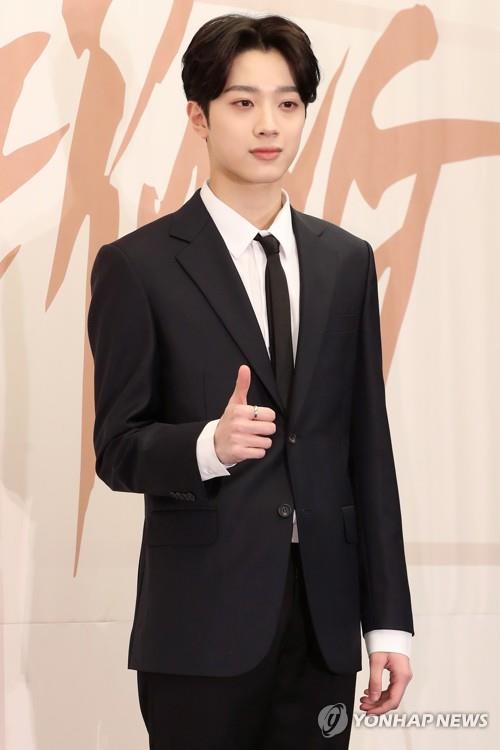 워너원 라이관린