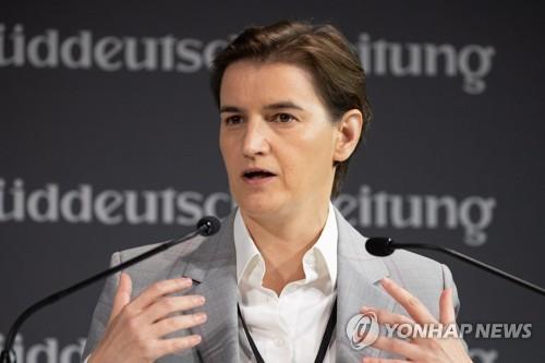 아나 브르나비치 세르비아 총리