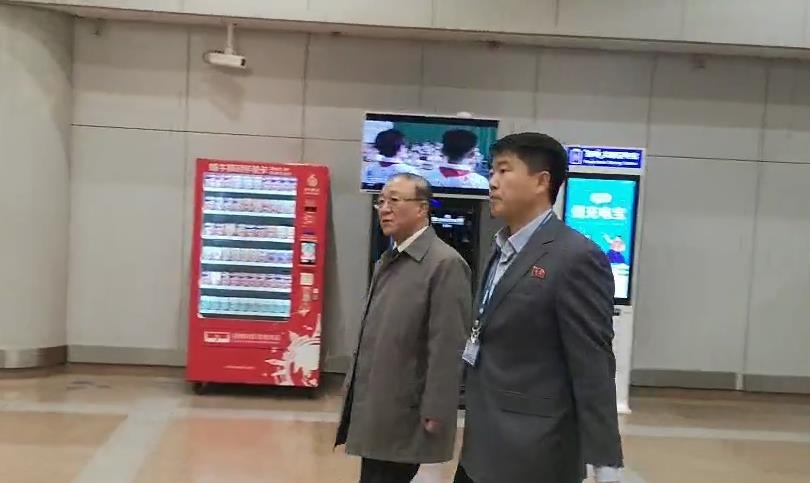 베이징 공항 도착한 지재룡 주중 북한 대사