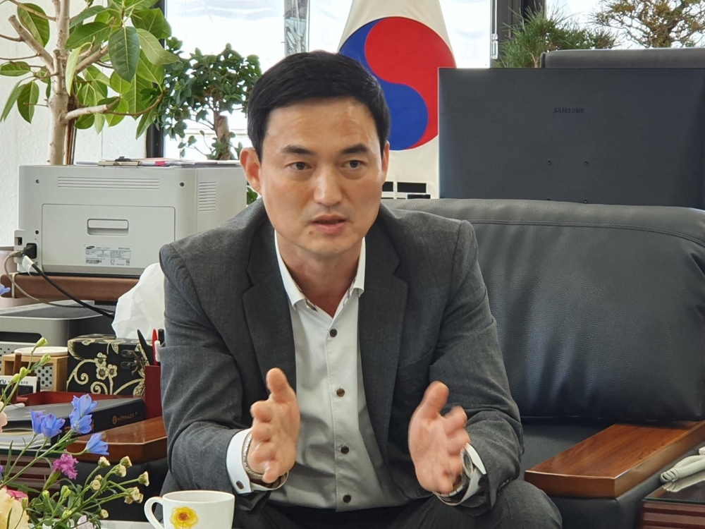 이윤태 부산항운노조 위원장