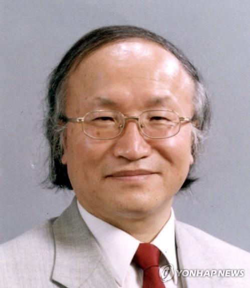 정소성 단국대 명예교수