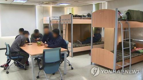 병사 휴대전화 시범사용
