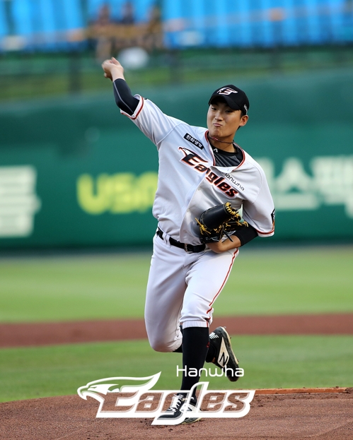 한화 이글스 신인 우완 투수 김이환