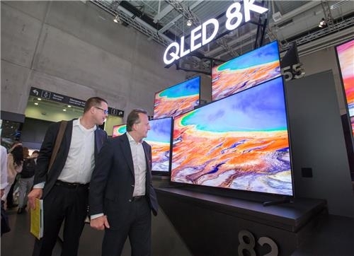  독일 'IFA 2019'에 전시된 삼성전자 QLED 8K TV.