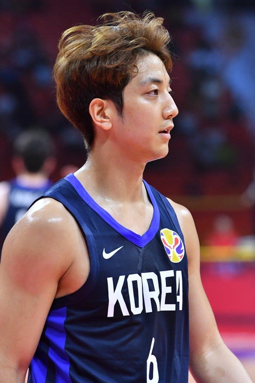 한국 농구 대표팀 가드 허훈