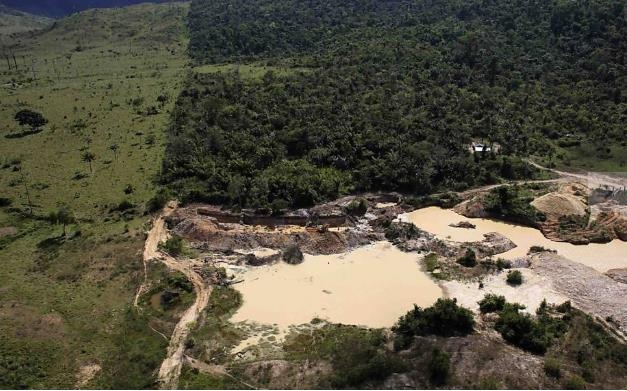 무분별한 벌목으로 황폐화한 아마존 열대우림 [브라질 뉴스포털 UOL]