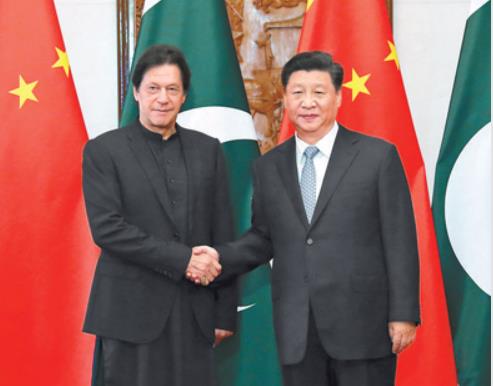 파키스탄 총리 만난 시진핑 중국 국가 주석