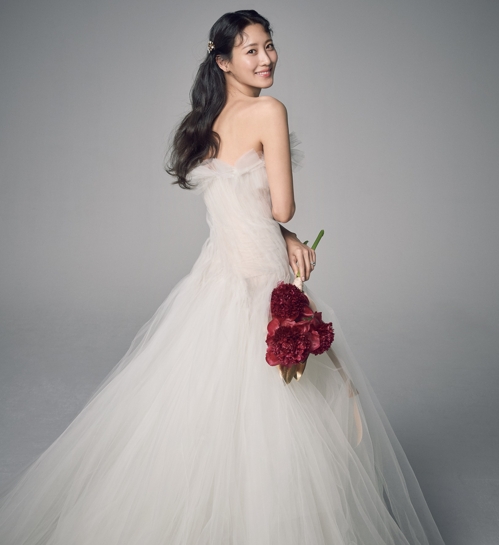 배우 수현