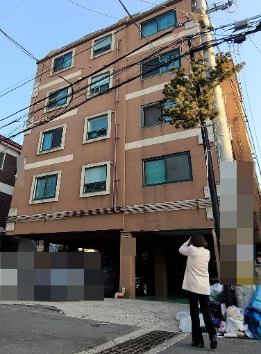 '박사방' 운영자 조주빈(24) 씨가 거주한 인천시 미추홀구의 한 빌라.