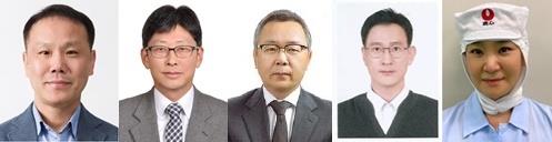 왼쪽부터 조정용·임창빈·류한광 대표와 김동혁 기장·홍나영 사원