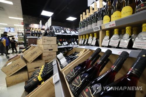 지난 1월 4일 서울 한 대형마트 와인코너.