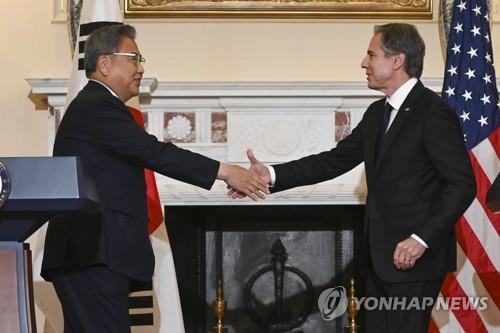 블링컨과 악수하는 박진 외교부 장관