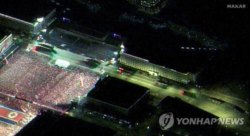 북한 열병식 장면