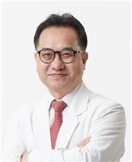 국립암센터 국제암대학원대학교(총장 서홍관) 대학원장 명승권 교수(가정의학과 전문의) [사진제공 국립암센터]