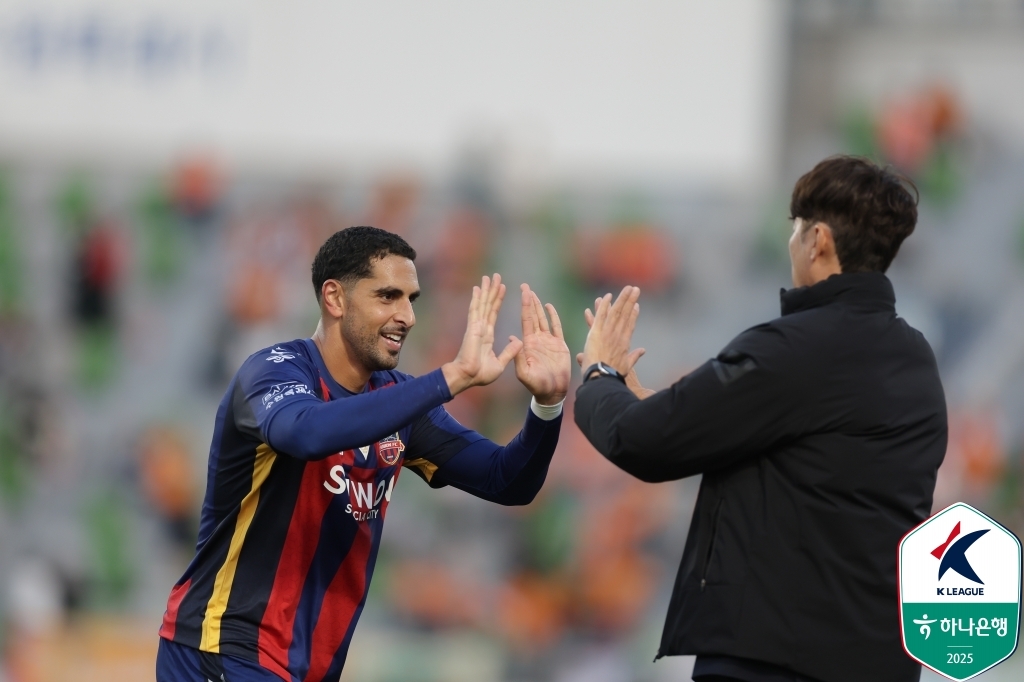 수원FC 외국인 선수 싸박